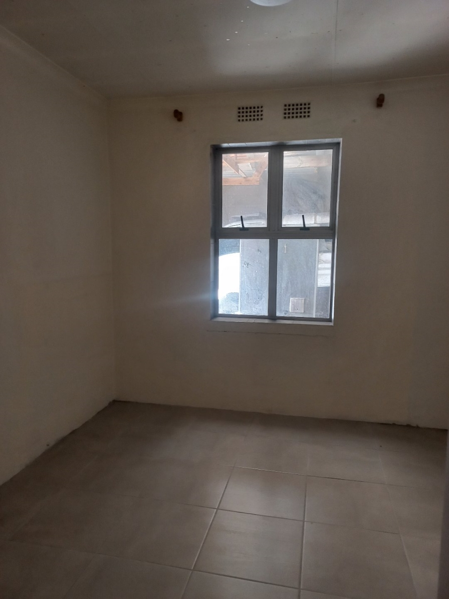 2 Bedroom Property for Sale in Elsies River Western Cape